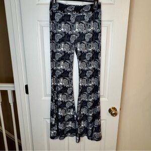 Y2K 90s Style Black White Paisley Flare Pants Bohemian Indie Festival Hippie Sml